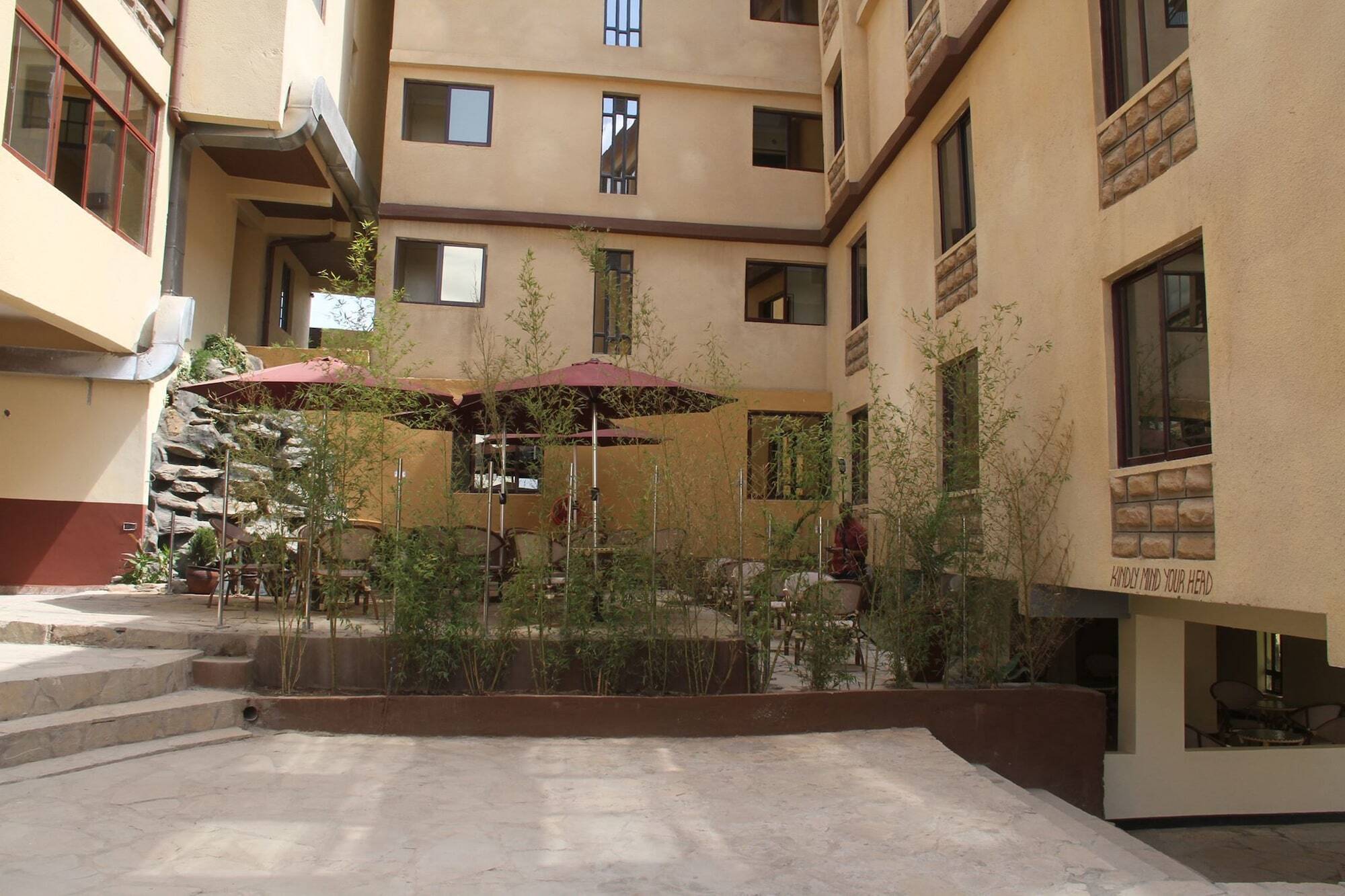 Trippleo'S Hotel Nairobi Exterior photo